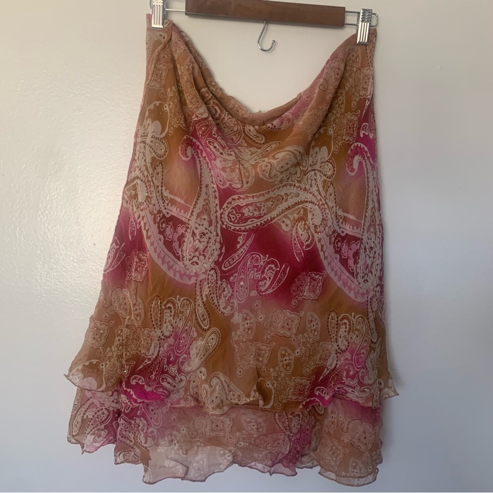 Chic Asymmetrical Paisley Skirt in Pink and Tan